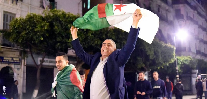 لأول مرة منذ 20 عاماً الجزائر دون بوتفليقة..إلى أين يسير الحراك الشعبي؟