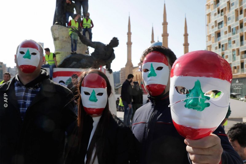 عن الخرافات السائدة في أوساط نشطاء المعارضة في لبنان