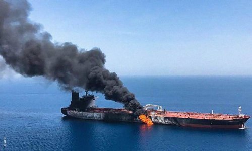واشنطن تتهم إيران بالمسؤولية عن الهجوم على ناقلتي نفط في خليج عمان وطهران تنفي