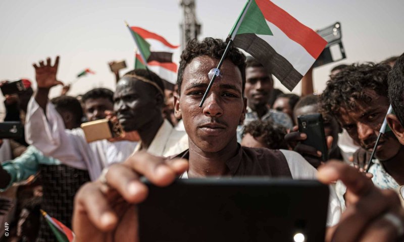 في انتظار عودة الإنترنت إلى السودان..حكم القضاء يصطدم برفض العسكر