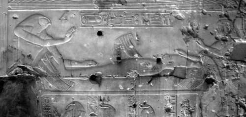 نساء يثرن الآلهة ورجال يحنطون أعضاءهم... العلاقة المركبة بين المصريين القدماء والجنس