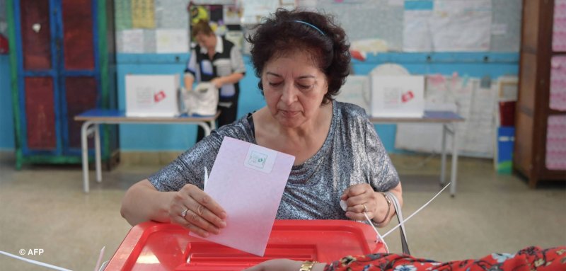 الطريق إلى قرطاج… التونسيون ينتخبون رئيساً من بين 24 مرشحاً وسط منافسة شديدة