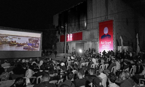 "إعادة لذكريات الزمن الجميل"... فرحة فلسطينيي غزة بافتتاح السينما المهجورة