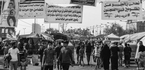 العراق: اتساع رقعة العصيان المدني وارتفاع حصيلة الضحايا