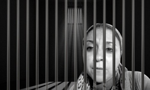 تدهورت صحتها بعد الإضراب عن الطعام... إسراء عبد الفتاح إلى مستشفى سجن النساء