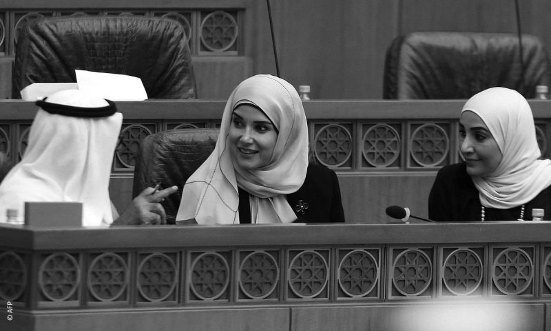 سابقة في تاريخ البلاد… 3 حقائب وزراية لنساء في الحكومة الكويتية