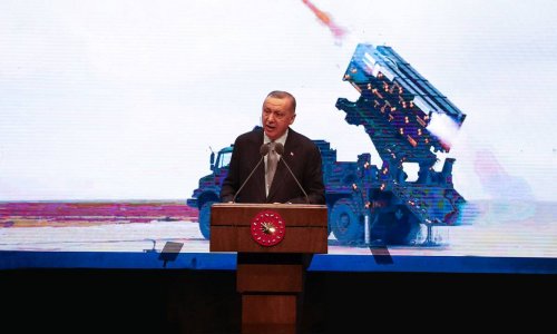 أنقرة تهدد حفتر بـ"تلقينه درساً"... أردوغان يرسل قوات إلى ليبيا في غياب وقف إطلاق النار