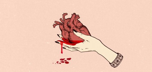"شريكي مصاص دماء عاطفي"... عندما يتحوّل الحب إلى "سمّ قاتل"