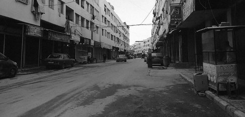 المآسي أشدّ وطأة على اللاجئين... عن مقاهي ومطاعم نهر البارد هذه الأيام