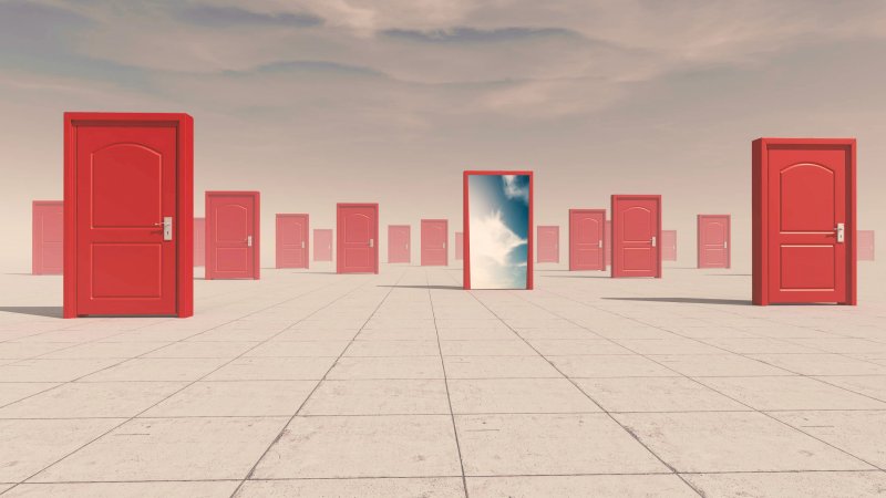 أبواب صالحة لكل شيء… من الحبّ إلى الجحيم