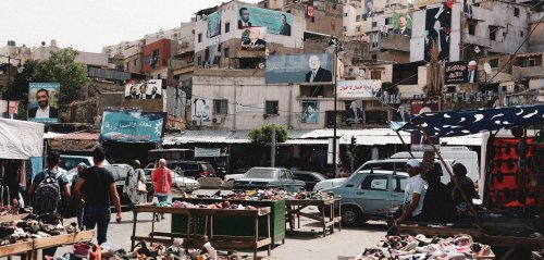 لبنان… عمود كهرباء مهترئ آيل للانهيار