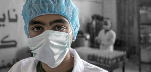 "لن يوقف التمييز ضدهم"... أطباء عرب يتصدرون مواجهة إسرائيل لكورونا وتقارير عن "تطبيع طبي" لحماس