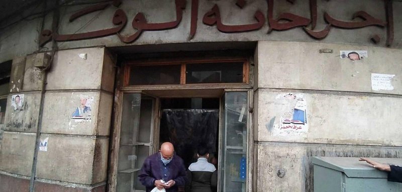 بقاء بـ“دافع الحب“... محلات تخلت عن الحداثة في وسط القاهرة بإرادتها