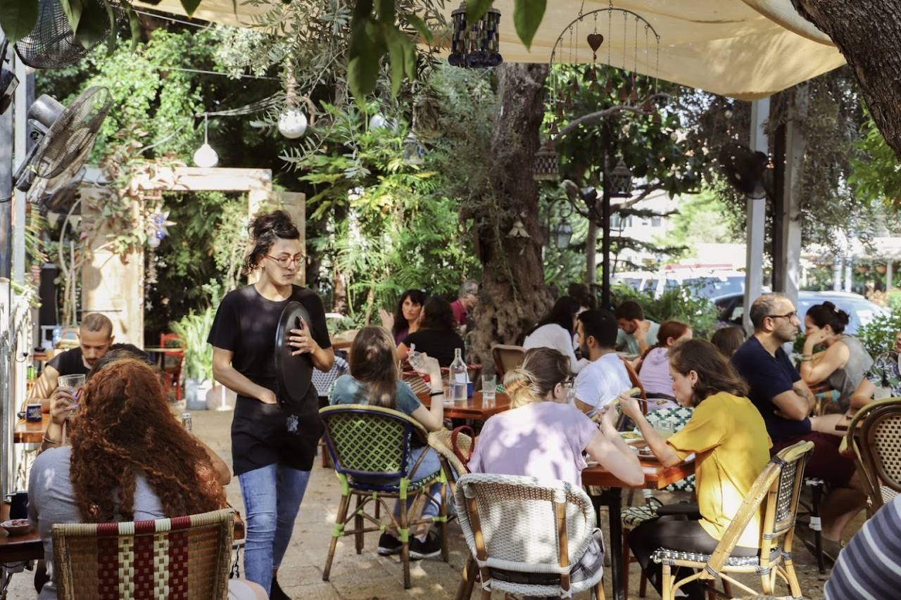 The Story of Haifa’s First Palestinian Café after the Nakba رصيف 22