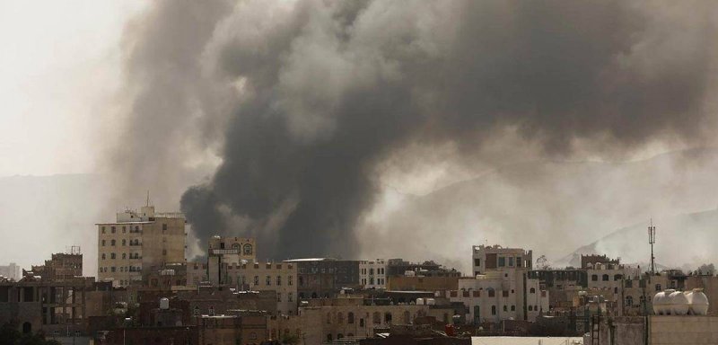 محرقة للمهاجرين في اليمن... والحوثيون ومؤيدو التحالف السعودي يتبادلون الاتهامات