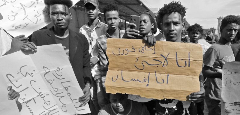 المفوضية السامية للاجئين… قارب النجاة المُعطَّل في ليبيا