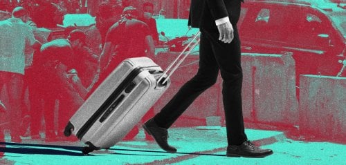 "أنا مش كافر"... متى يحزم اللبناني حقائبه؟