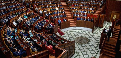 "حكومة هشّة بشّة وسيدي الوزيروو"... نواب أصبحوا مادةً للسخرية بسبب مداخلاتهم في البرلمان المغربي
