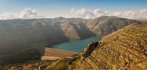 Lebanon floats on groundwater reservoirs… Does it need dams?