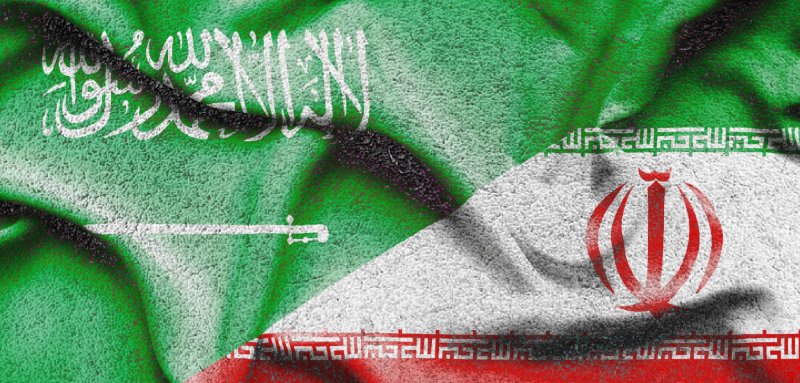 في نقد النظامين الإيراني والسعودي