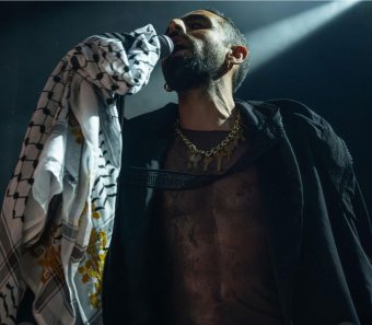 بشار مراد على المسرح