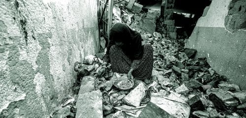 في صمت الدول العربية والإسلامية عن تجويع غزة... لماذا مصر هي المتّهمة الوحيدة؟