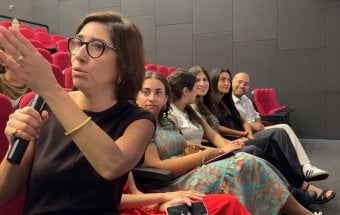 مبادرة لتعليم الفتيات ذوات الصعوبات الحسّية عن الدورة الشهرية