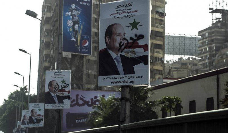 شتائم، وشتائم بس.. لماذا يهين المصريون رئيسهم بدلاً من التظاهر ضده؟
