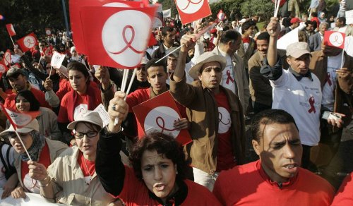 الإيدز يقتل 450 شخصاً في المغرب سنوياً