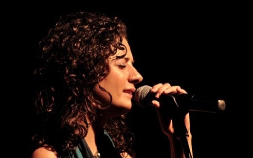 الأغنية الفلسطينية على طريقة تيريز سليمان