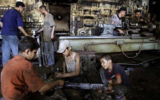 الموت يهدد 22000 طفل عامل سنوياً
