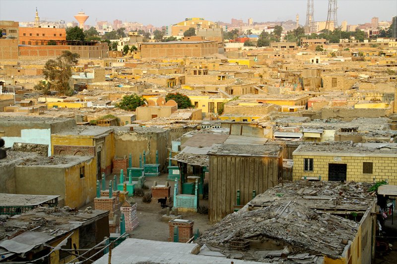 مدينة الموتى، حيث يعيش نصف مليون مصري