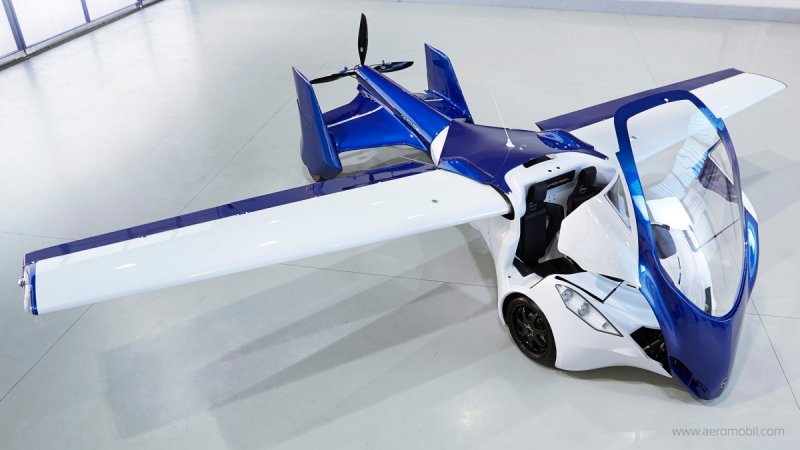 أول سيارة طائرة بحلول 2017