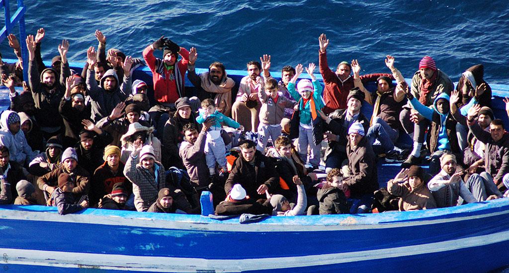 أصوات أوروبية تنتقد التقصير الحكومي: المهاجرون ليسوا "صراصير"