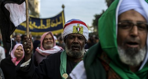 التديّن المصري كمزيج من المذهب السنّي والمذهب الشيعي الموروث عن الفاطميين