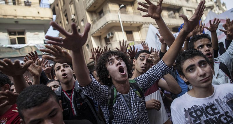كيف يغيّر إعلاميو مصر "أقنعتهم"؟