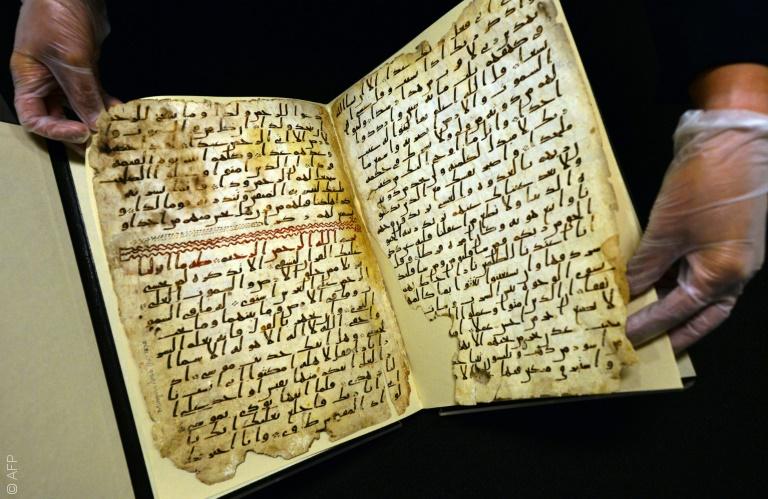 العثور على إحدى اقدم مخطوطات القرآن في بريطانيا