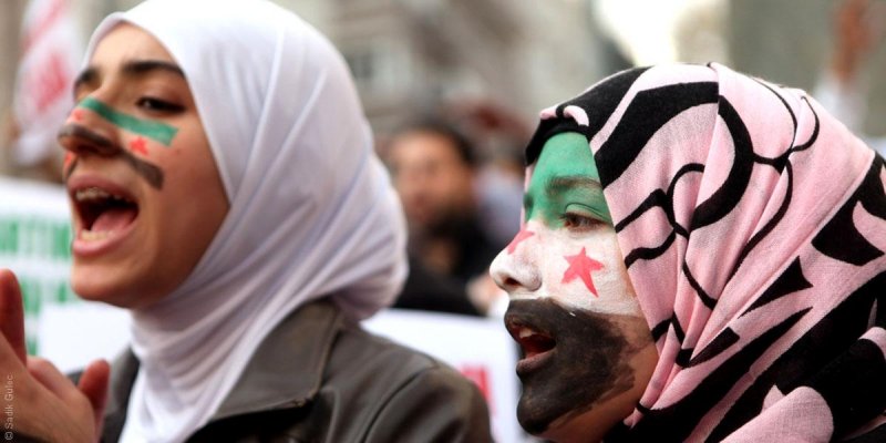 المعتقلات السوريات يعانين بعد إطلاق سراحهنّ... بسبب المجتمع