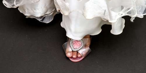 الجريمة التي لا تزال مشرعة في العديد من الدول العربية: زواج القاصرات