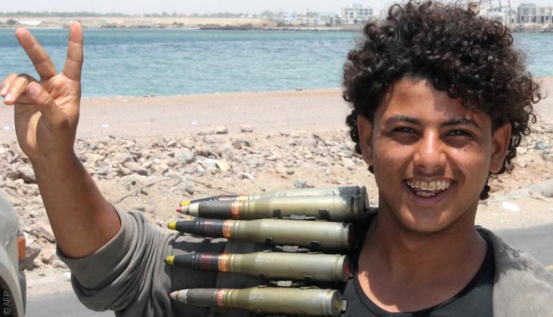 شباب الثورة اليمنية: من ساحات الاعتصامات إلى جبهات القتال