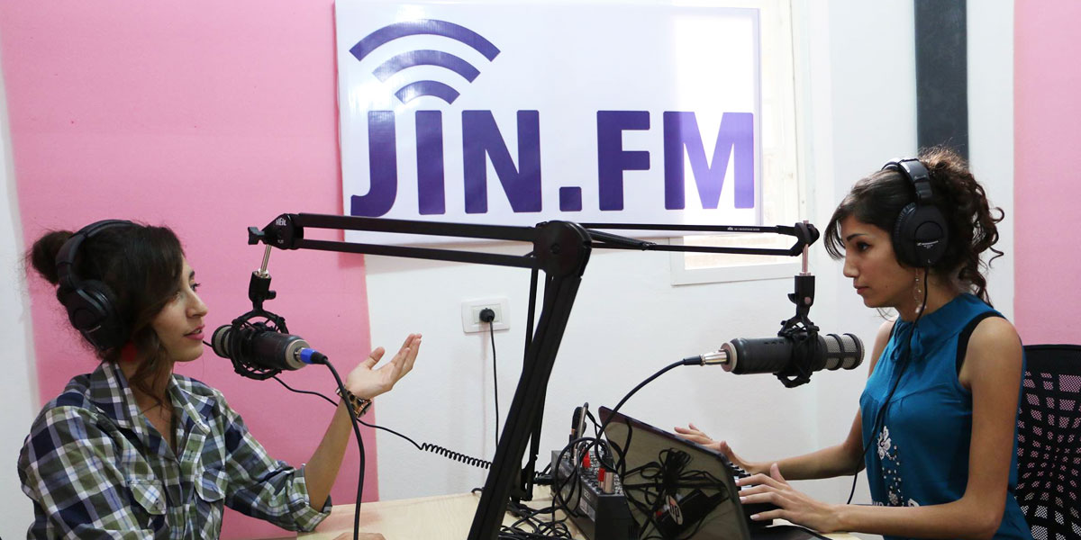 جين أف أم: أول إذاعة نسائية تبث عبر الـ FM في سوريا
