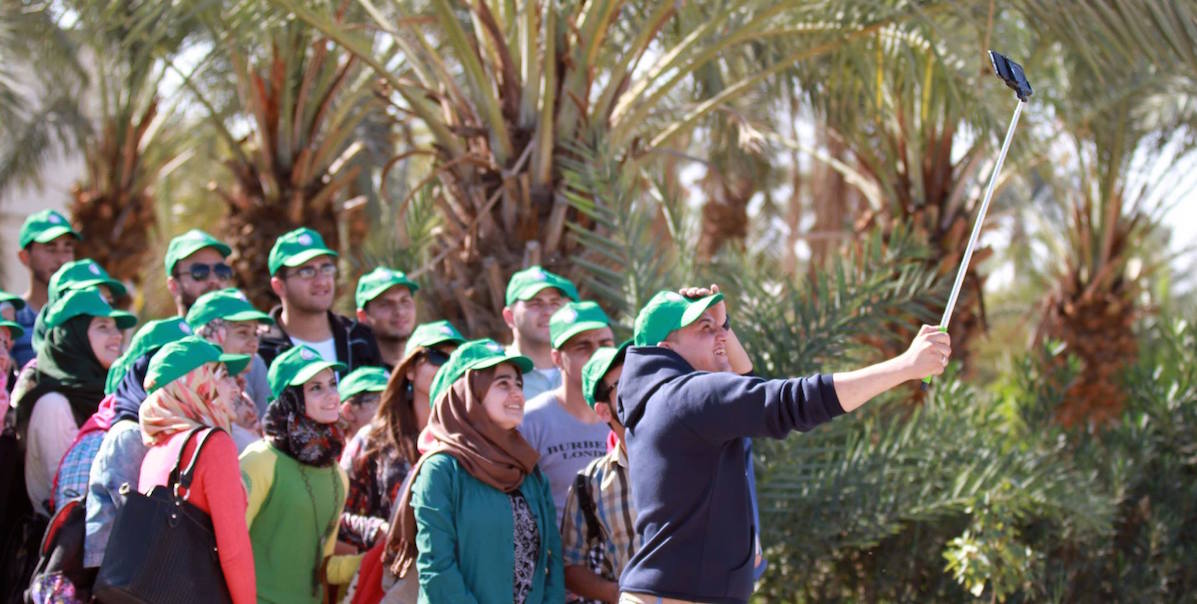 شباب يشجّعون على زيارة منطقة الأغوار لكي لا يخسرها الفلسطينيون