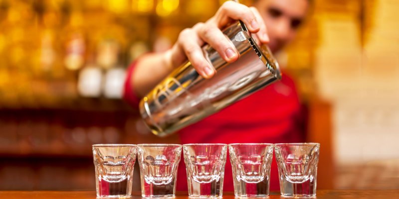 الطرق الملتوية للحصول على الكحول في قطر