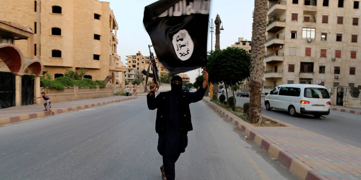 10 عقوبات غريبة طبّقها داعش على مدنيين في سوريا