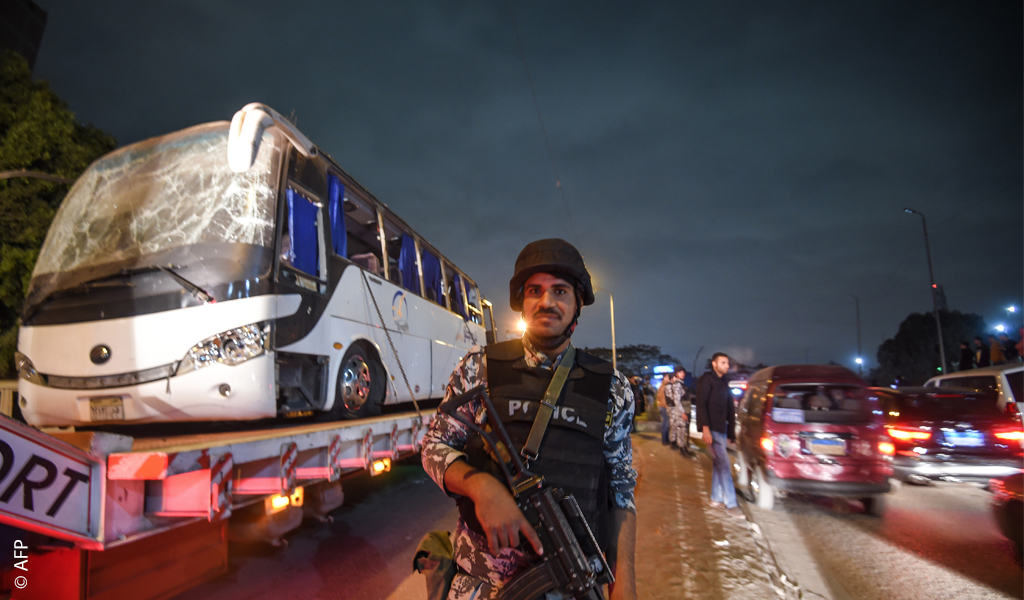 كذّب رواية السلطات المصرية...سائق حافلة الهرم يكشف تفاصيل جديدة عن الانفجار
