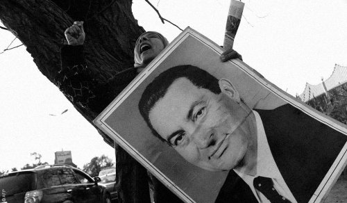 بعد ثماني سنوات من اندلاعها... هل يتمنى ثوار 25 يناير عودة أيام مبارك؟