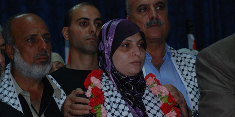 شهادات لأسرى فلسطينيين محررين... في زنازين التحقيق الإسرائيلية يتوه الزمن