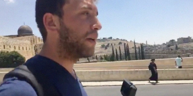 شاب أمريكيّ يهوديّ انسحب من جولة "اكتشاف" إسرائيل: "يجب إنهاء دعمنا للاحتلال!"