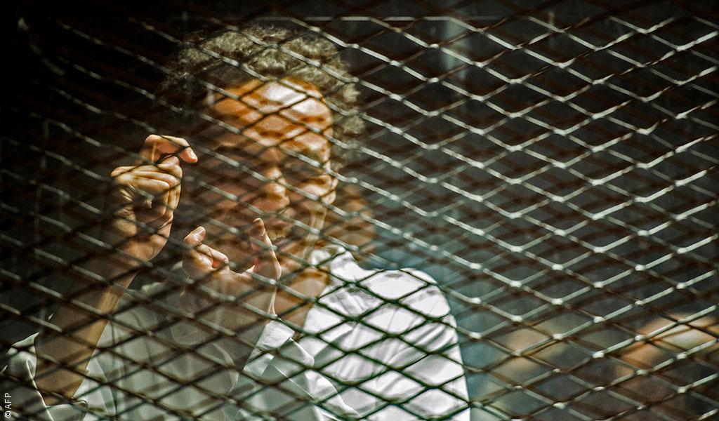 "إحساسي لا يوصف وأنا حر"... المصور المصري شوكان طليقاً بعد سجن دام 5 سنوات
